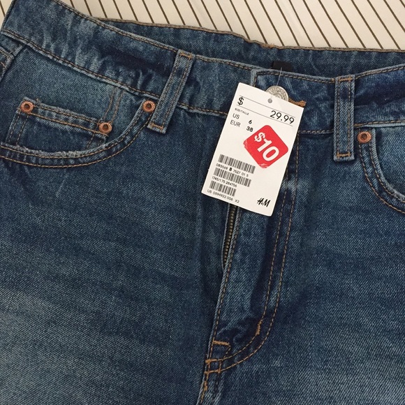 demin shorts - Picture 2 of 2